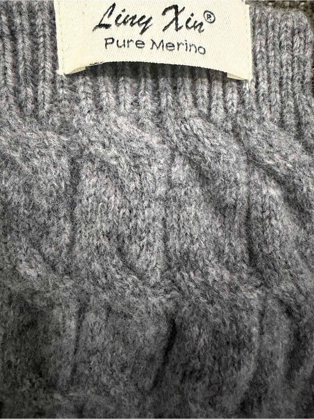 Cozy Merino Wool Gray Cable-Knit Open Scarf